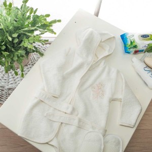 img-Art 4100 Σέτ μπουρνουζάκι & παντοφλάκι κεντημένο ( 1-2 ετών ) BEAUTY HOME FL