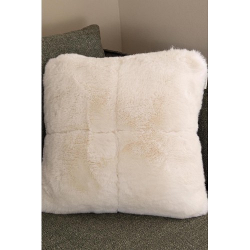 1060008 Διακοσμητική Μαξιλαροθήκη Pad Faux Fur (45x45) 1100gsm διπλής όψεως Royal Carpet - 45 x 45 cm img-1060008 Διακοσμητική Μαξιλαροθήκη Pad Faux Fur (45x45) 1100gsm διπλής όψεως Royal Carpet - 45 x 45 cm