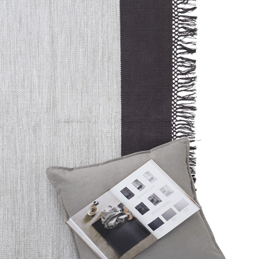 Χαλί Urban Cotton Kilim Flitter Black Royal Carpet - 130 x 190 cm Χαλί Urban Cotton Kilim Flitter Black Royal Carpet - 130 x 190 cm