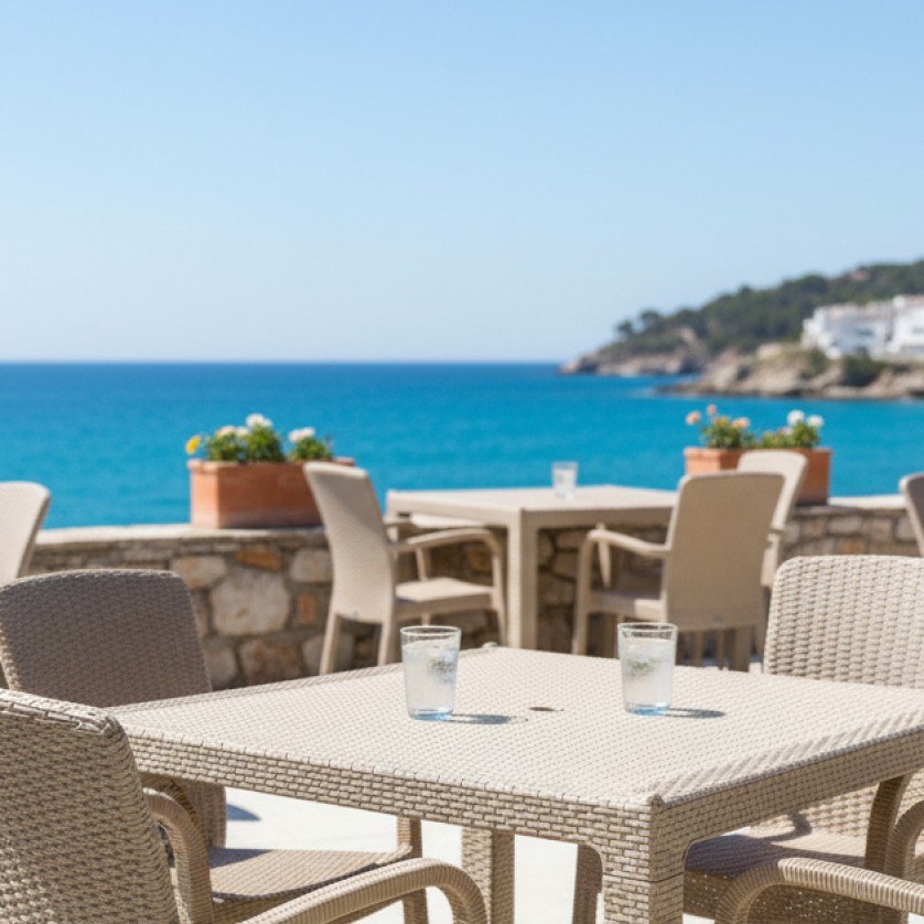 Τραπέζι Rattan BREEZE BEIGE Τραπέζι: 90 x 90 εκ. Τραπέζι Rattan BREEZE BEIGE Τραπέζι: 90 x 90 εκ.