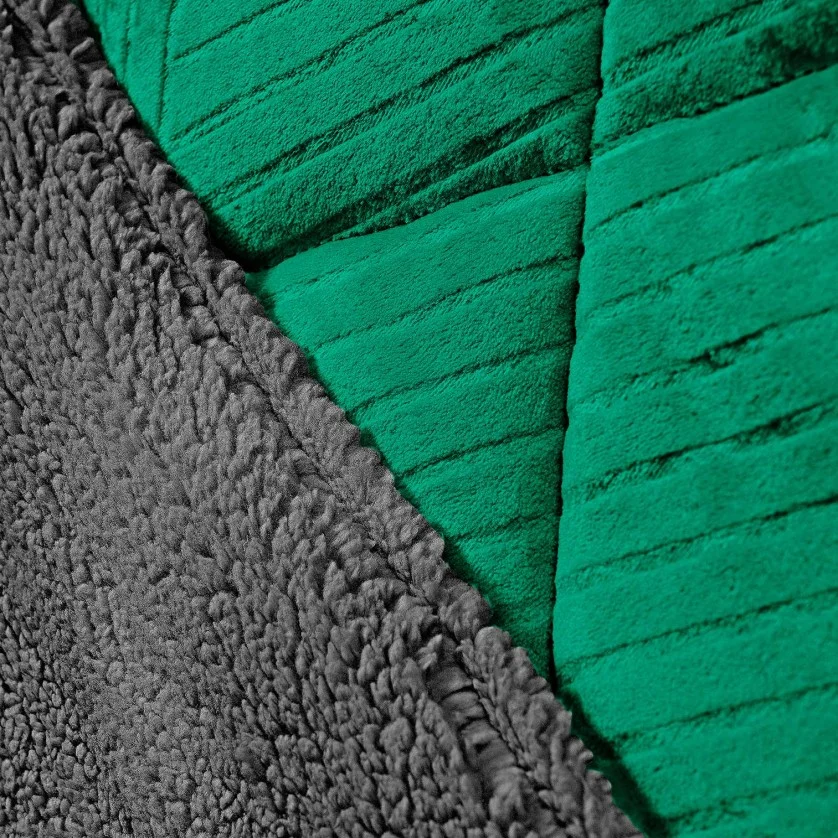 Κουβερτοπάπλωμα CHILL GREEN ANTHRACITE Κουβερτοπάπλωμα υπέρδιπλο: 220 x 240 εκ. Κουβερτοπάπλωμα CHILL GREEN ANTHRACITE Κουβερτοπάπλωμα υπέρδιπλο: 220 x 240 εκ.