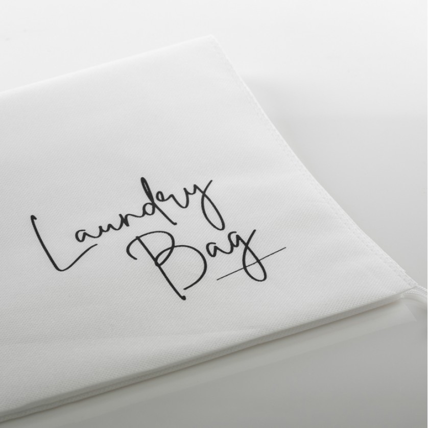 Σακούλα απλύτων non woven SAEVI Σακούλα απλύτων: 48 x 56 εκ. Σακούλα απλύτων non woven SAEVI Σακούλα απλύτων: 48 x 56 εκ.