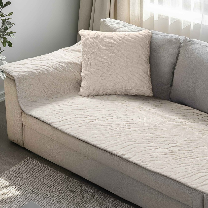 Μεμονωμένο γούνινo κάλυμμα SERANI BEIGE Μεμονωμένο γούνινο κάλυμμα για τριθέσιο καναπέ 180 x 90 εκ. Μεμονωμένο γούνινo κάλυμμα SERANI BEIGE Μεμονωμένο γούνινο κάλυμμα για τριθέσιο καναπέ 180 x 90 εκ.