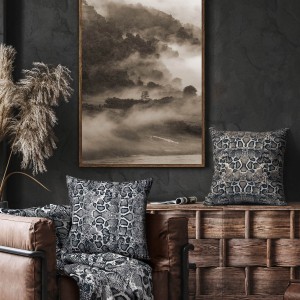 img-Διακοσμητικό Μαξιλάρι SNAKE GREY Διακοσμητική μαξιλαροθήκη: 40 x 40 εκ.