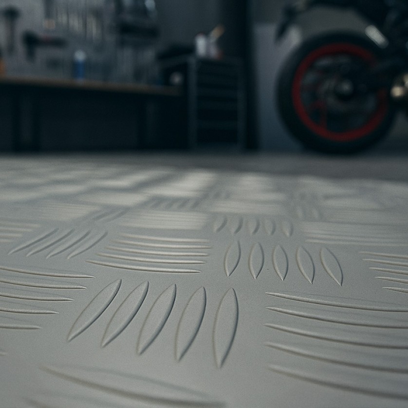 ΠΛΑΣΤΙΚΟ ΔΑΠΕΔΟ ΛΑΜΑΡΙΝΑ 1.5mm LT.GREY 2M NewPlan ΠΛΑΣΤΙΚΟ ΔΑΠΕΔΟ ΛΑΜΑΡΙΝΑ 1.5mm LT.GREY 2M NewPlan