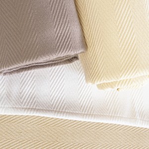 img-1060 ΠΙΚΕ 170Χ250 320gr ΛΕΥΚΟ